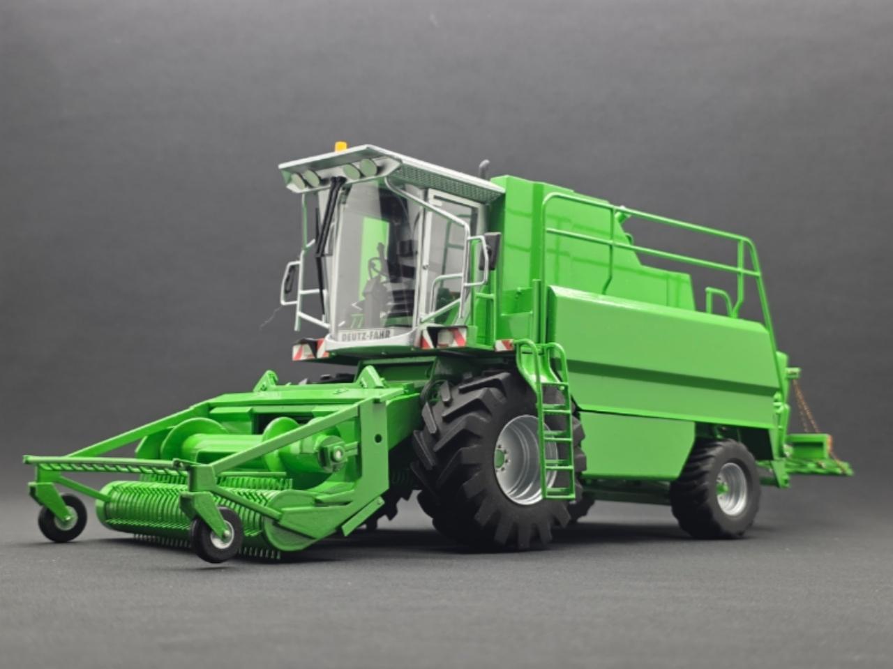 Deutz-Fahr Power Press 120H [1/32 ème]