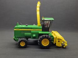 John Deere 6950