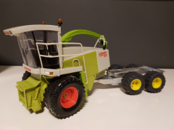 Claas Jaguar 880 T Field Shuttle-03