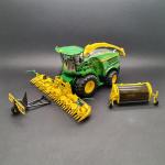 John Deere 8500 i