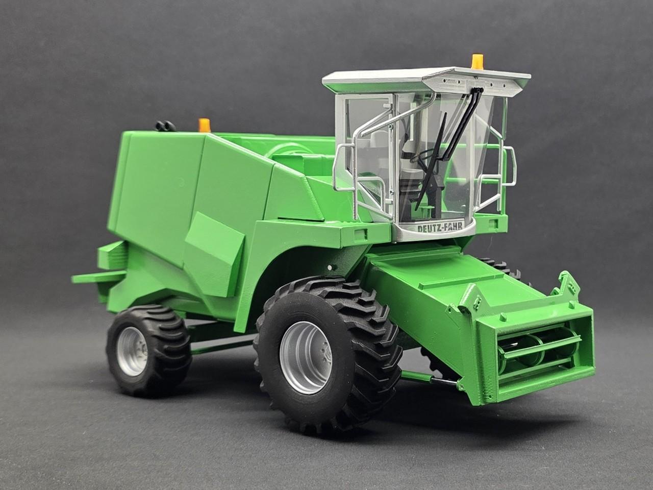 Deutz-Fahr Grasant 260H [1/32 ème]